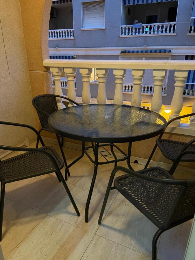 Apartamento Felix De La Fuente Torrevieja Eksteriør billede