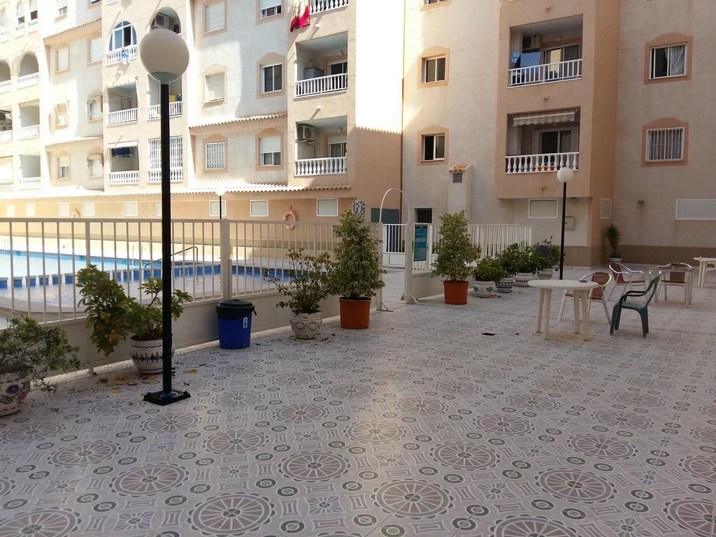Apartamento Felix De La Fuente Torrevieja Eksteriør billede