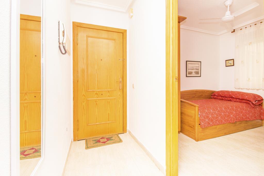 Apartamento Felix De La Fuente Torrevieja Eksteriør billede