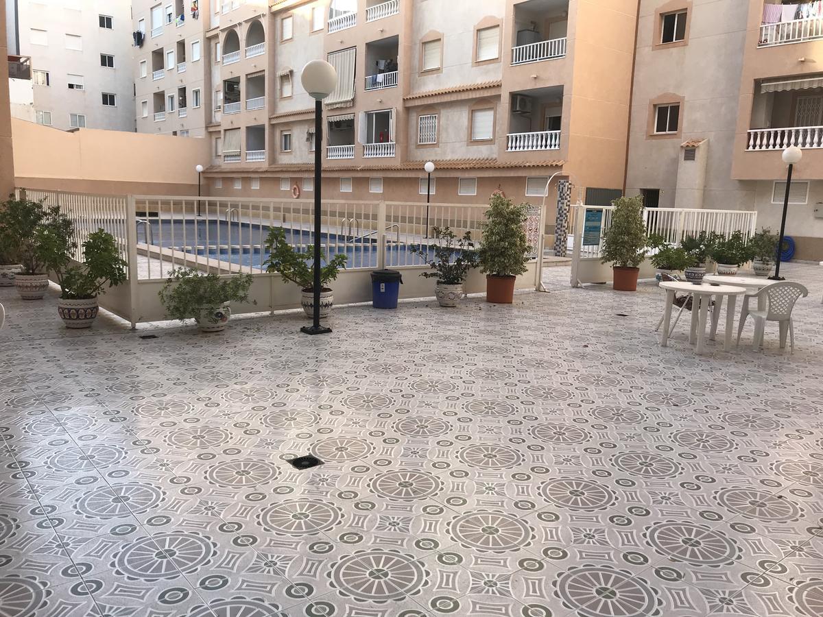 Apartamento Felix De La Fuente Torrevieja Eksteriør billede